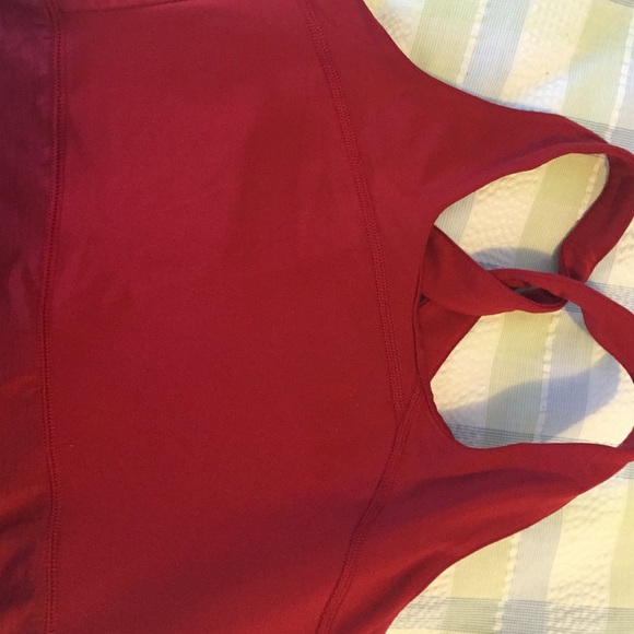 Mountain Hardware Athletic top - Picture 3 of 4